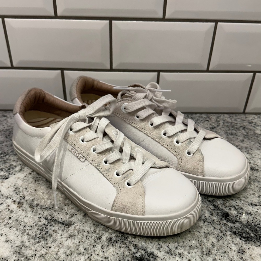 Taos Womens 9 Heart & Soul Lux Sneakers White Leather Suede HSL-14194 Lace Up